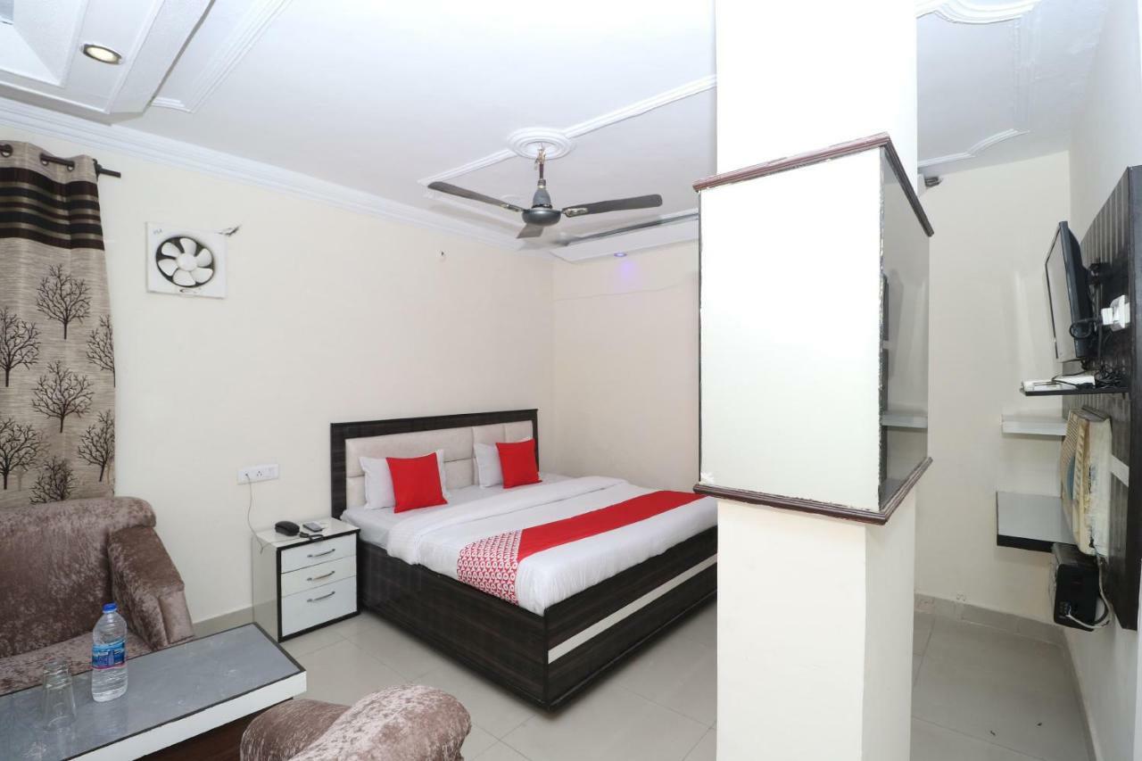 Oyo 37721 Hotel Kings Pathankot Exterior photo