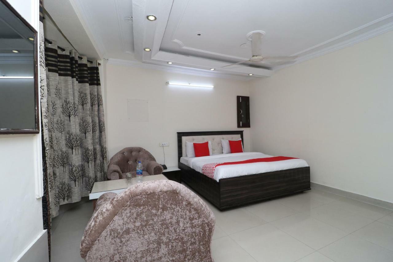 Oyo 37721 Hotel Kings Pathankot Exterior photo